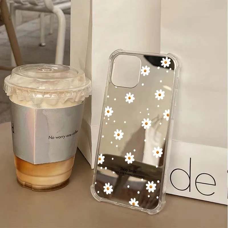 Small Chrysanthemum Flowers Mirror Case For Samsung Galaxy S25 S24 S23 S22 S21 Ultra Plus FE A06 A14 A23 A36 A52 A55 A56 Cover - imagen 5