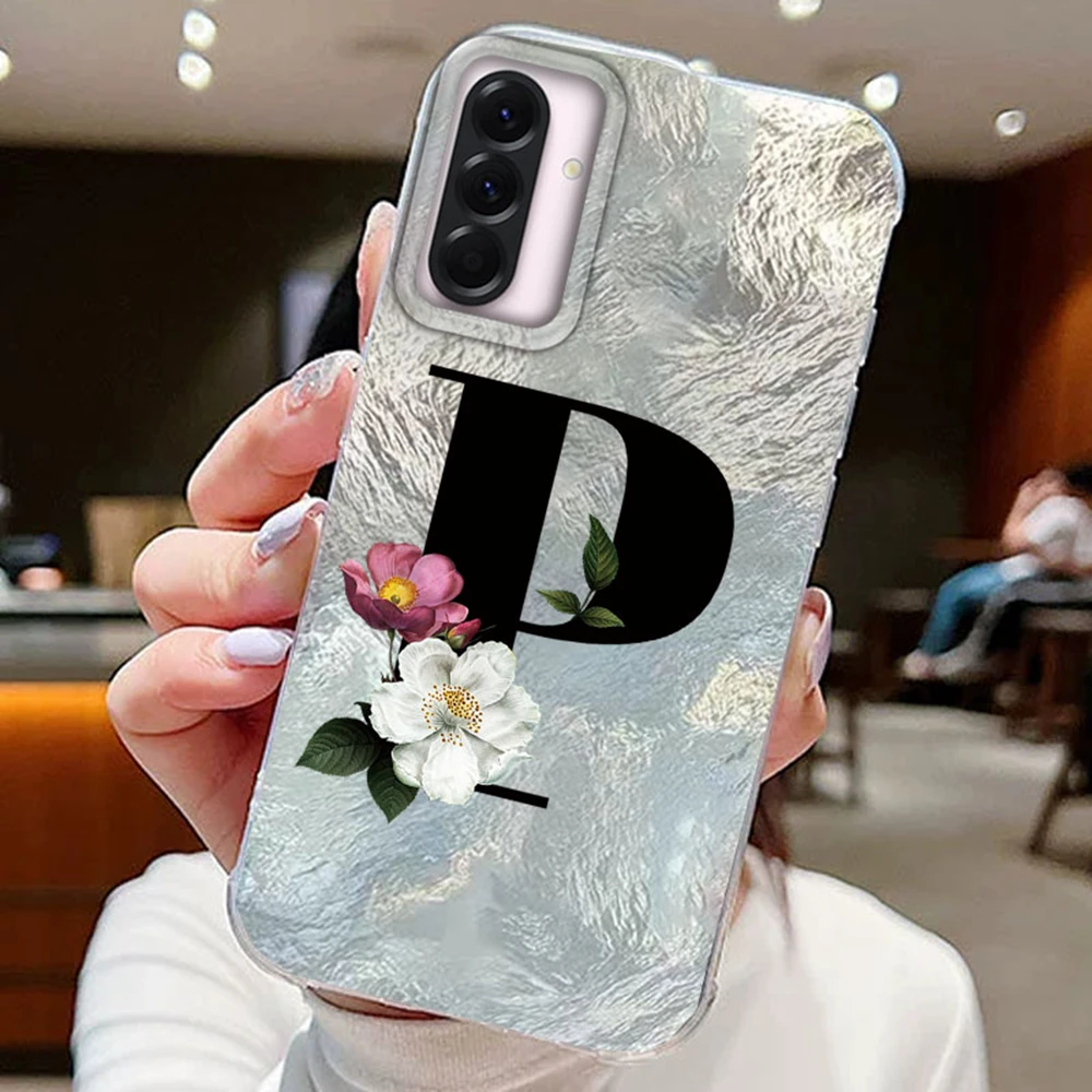 Negro A-Z letra flor gradiente láser para Samsung Galaxy A16 A36 A56 fundas de teléfono cubierta de silicona transparente suave protege el parachoques trasero - imagen 5