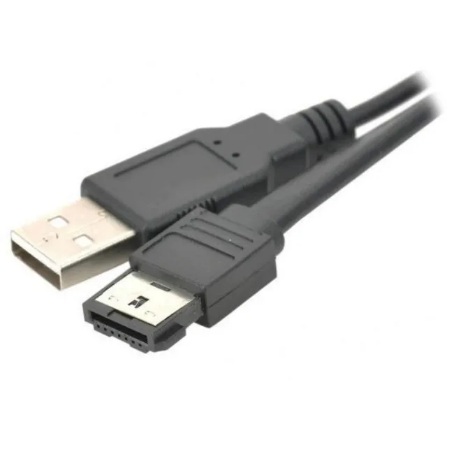 Un cable USB negro está conectado a una computadora