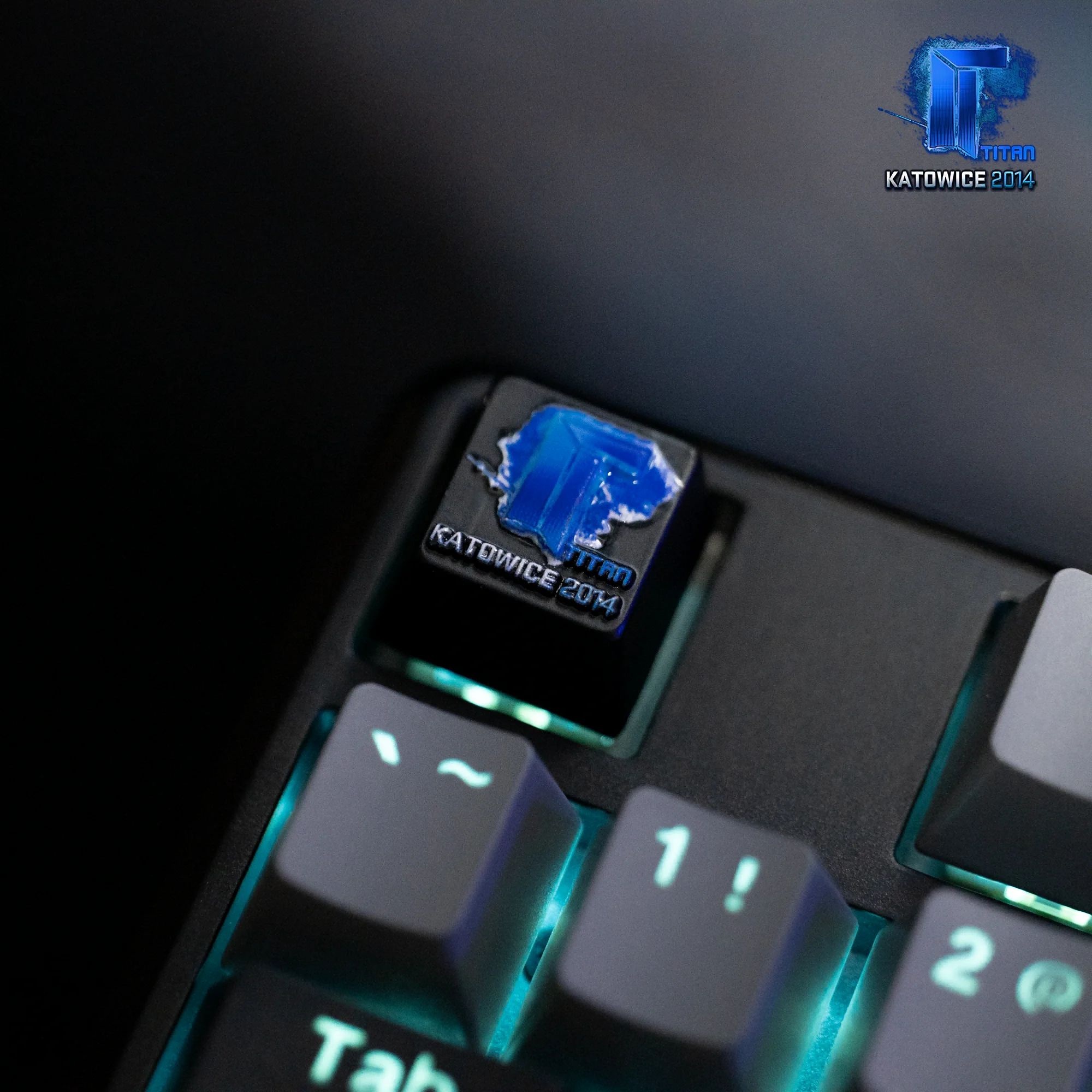 Tapa de tecla de Metal Titan Holo I Katowice 2014 pegatina tema teclas Cutom 1 pieza tapa de llave de aleación de Zinc para accesorios de teclado mecánico - imagen 2