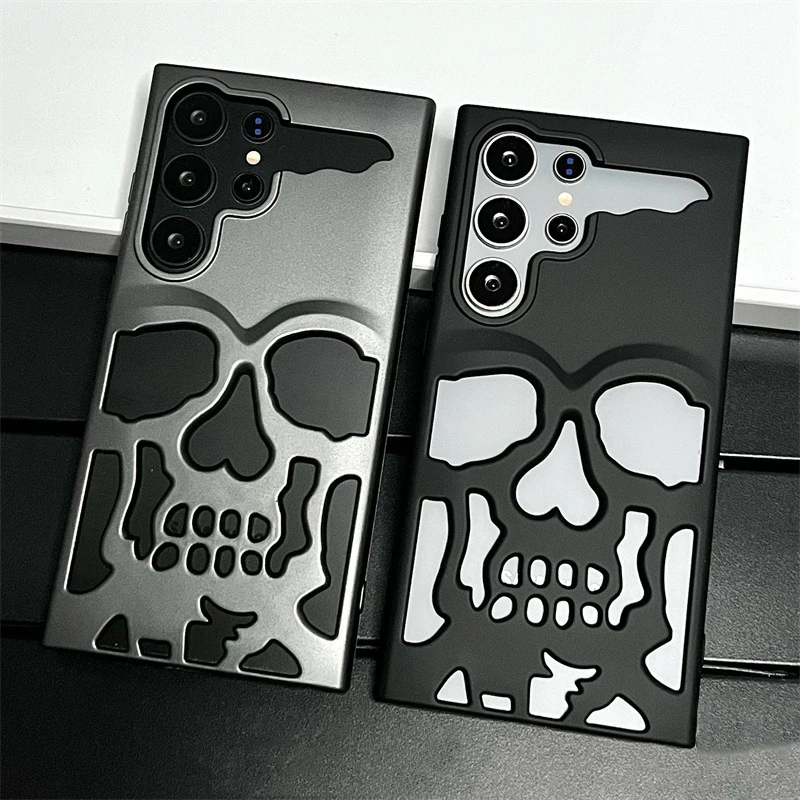 Funda de teléfono con cabeza de calavera hueca mate para Samsung Galaxy S24 S23 Ultra S23 S24 Plus, cubierta trasera dura a prueba de golpes de Color metálico - imagen 2