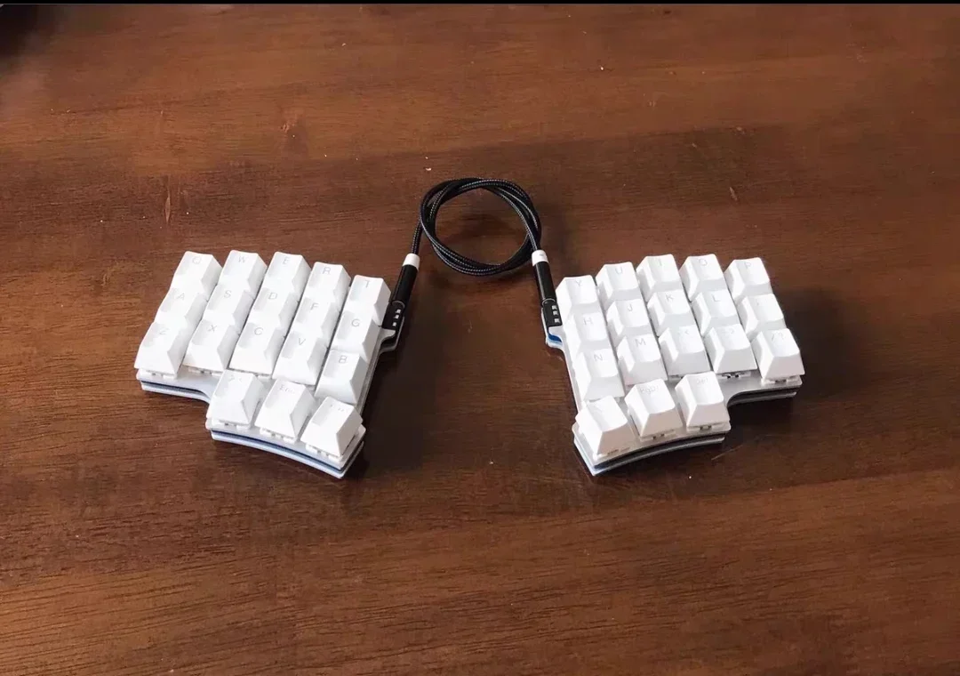 WhiteSilver keyboard
