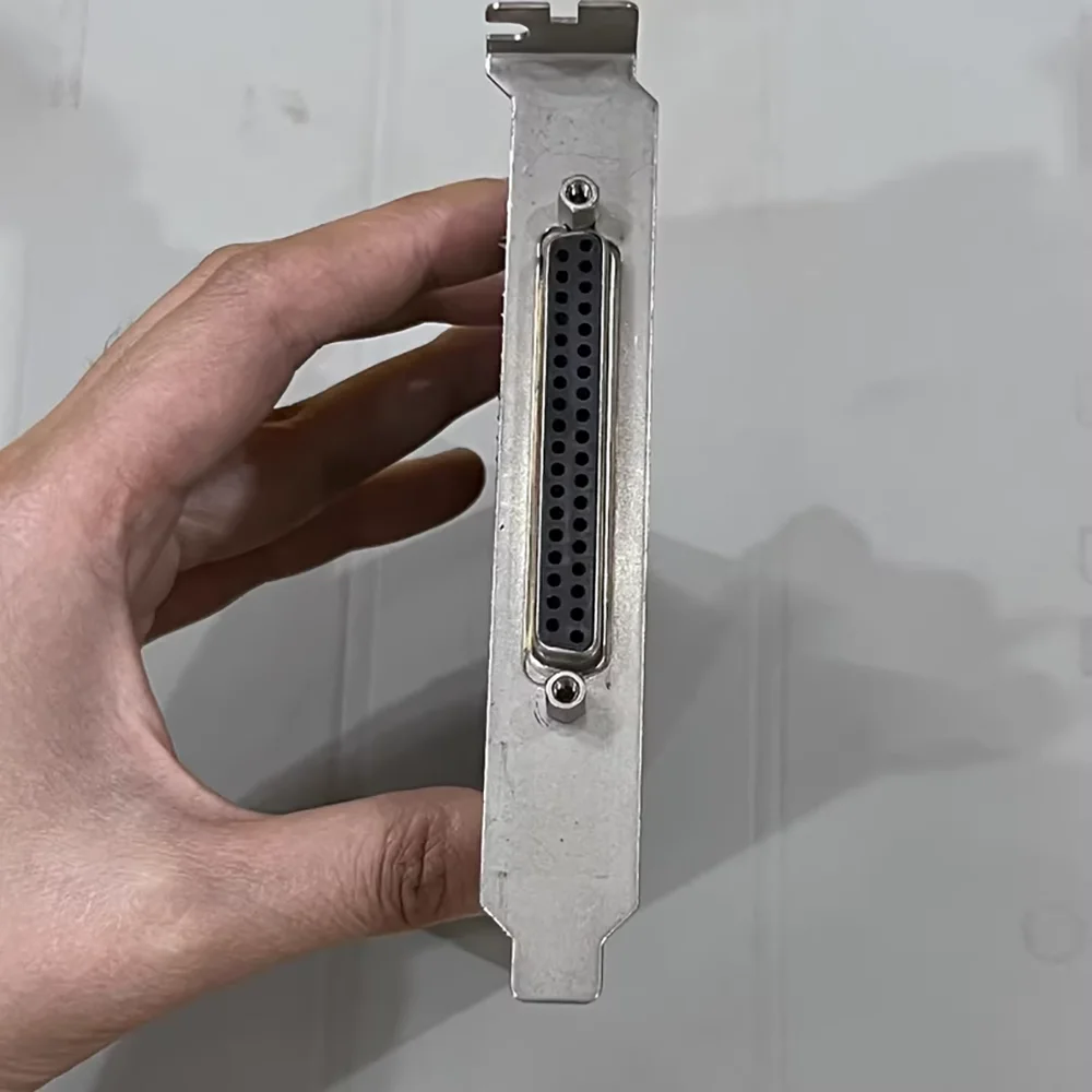 Tarjeta de control industrial de adquisición de datos SFPCI-6023F - imagen 2