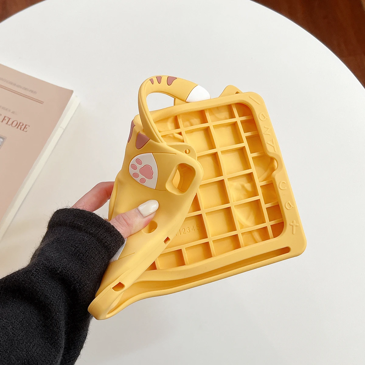 Para IPad 9 8 7. a generación funda infantil para IPad Air 2 3 4 5 10,9 2022 Mini 6 Pro 11 funda protectora de silicona para tableta con bonitos dibujos - imagen 4