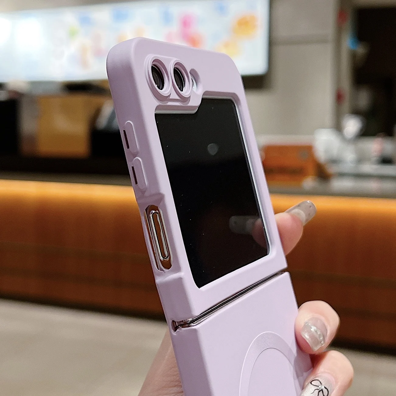 Funda magnética de silicona líquida para Samsung Galaxy Z Flip 6 5 4 3 cubierta protectora de cámara de carga inalámbrica mate Capa - imagen 3