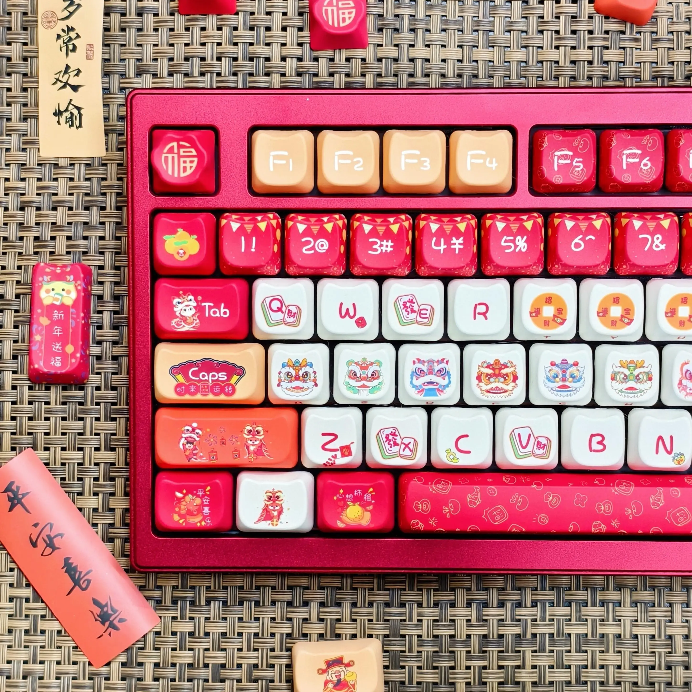 Juego de teclas con tema rojo de Año Nuevo, perfil MAO, lindas teclas con orejas de gato, sublimación térmica PBT, danza del león, teclas de teclado mecánico - imagen 3