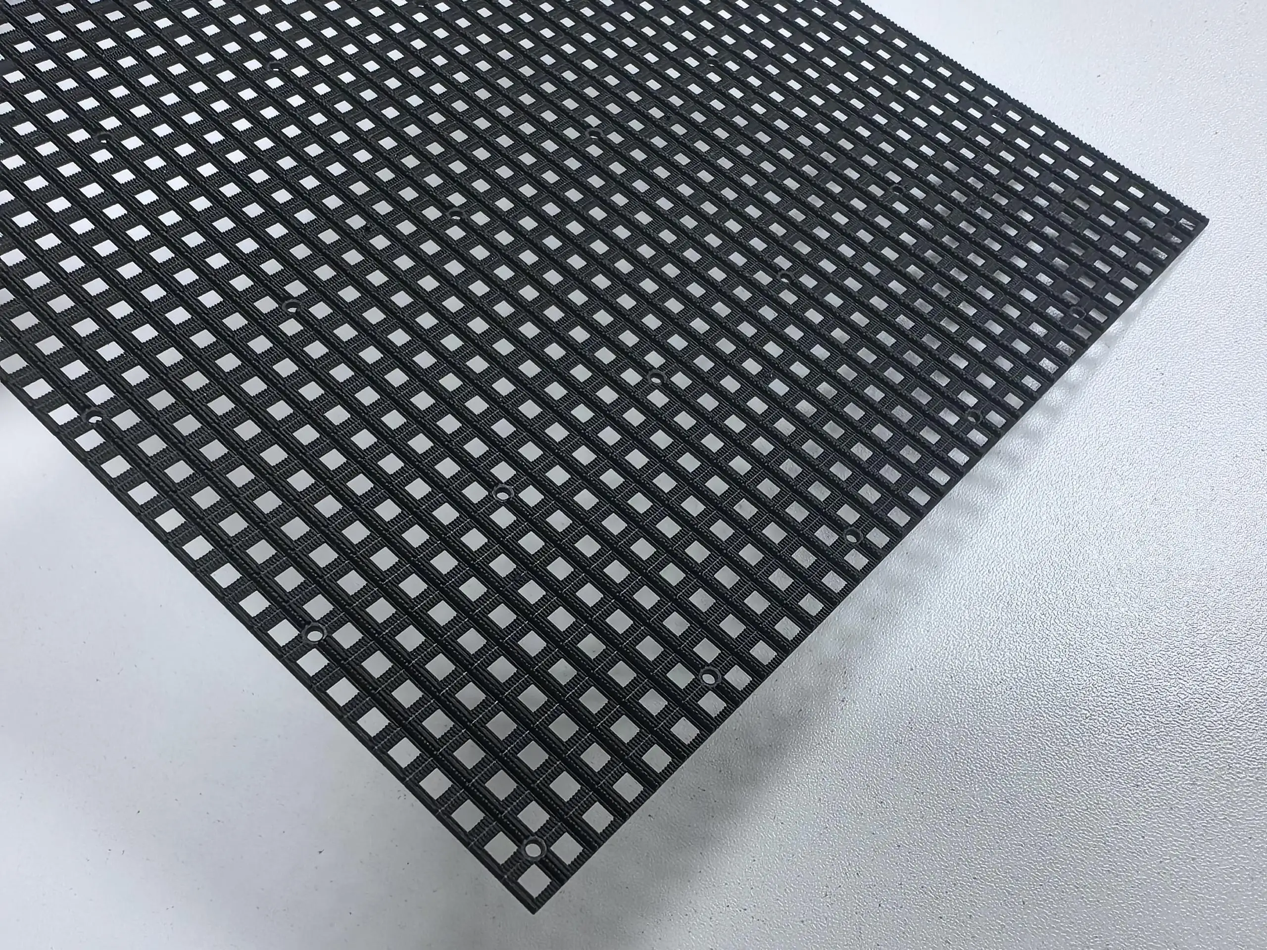 Máscara exterior P5 P8 1921 25 orificios para módulo de pantalla LED al aire libre - imagen 3