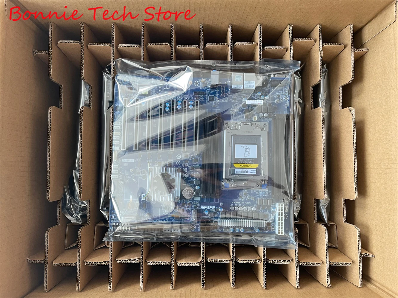 MC62-G41, zócalo sWRX8, procesadores Ryzen Threadripper PRO 5000WX y 3000WX - imagen 3