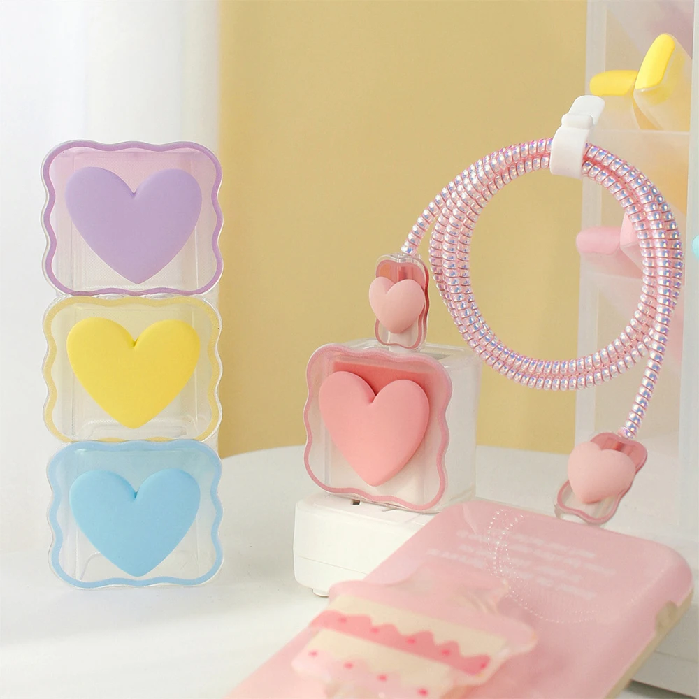 Funda protectora de cargador 3D mariposa/corazón de amor para Apple 18/20W carcasa protectora de carga rápida enrollador de Cable USB - imagen 2