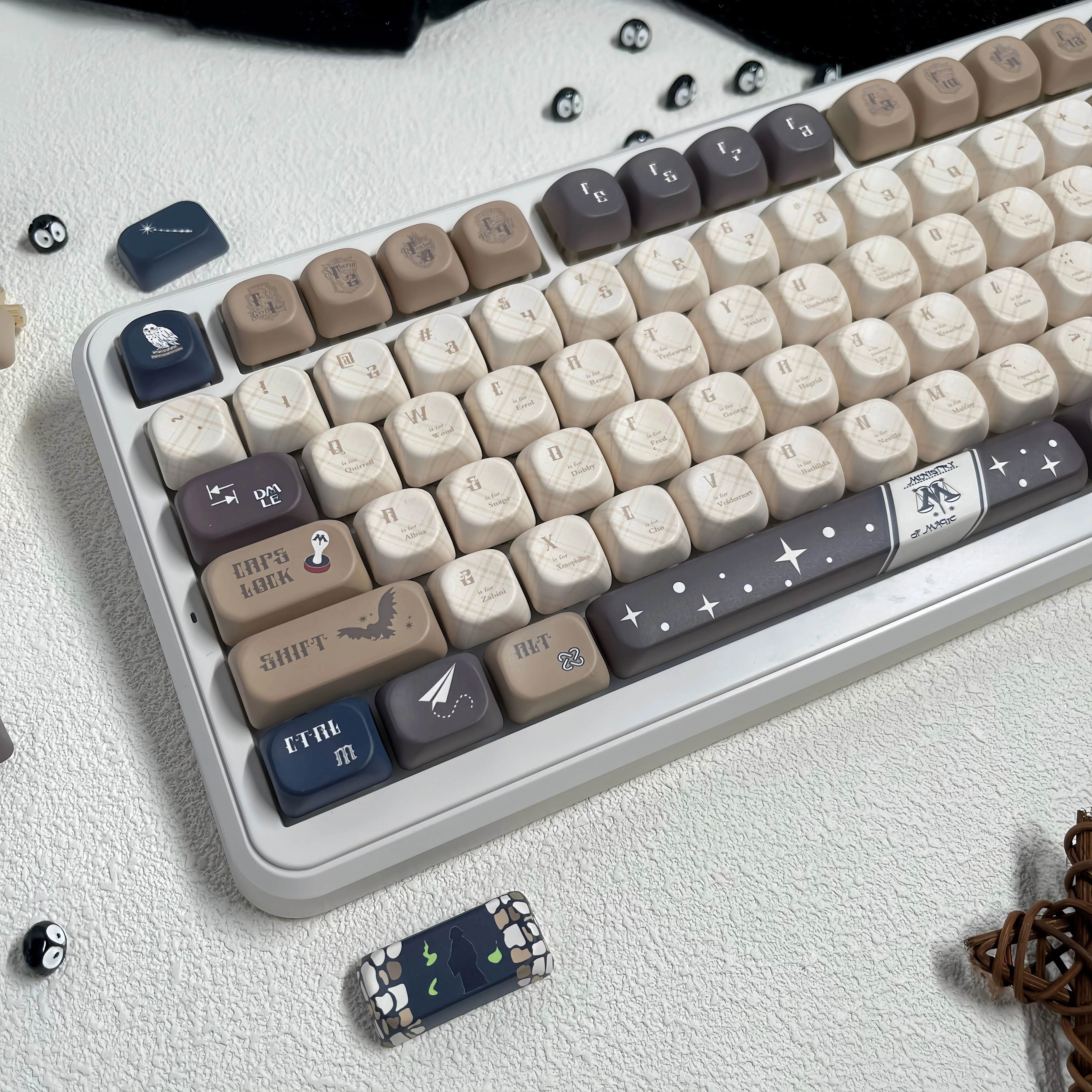 Teclas PBT de sublimación de tinte de cinco lados, 120 teclas, perfil MOA y cereza, teclado con tema mágico personalizado para teclado MX Switch