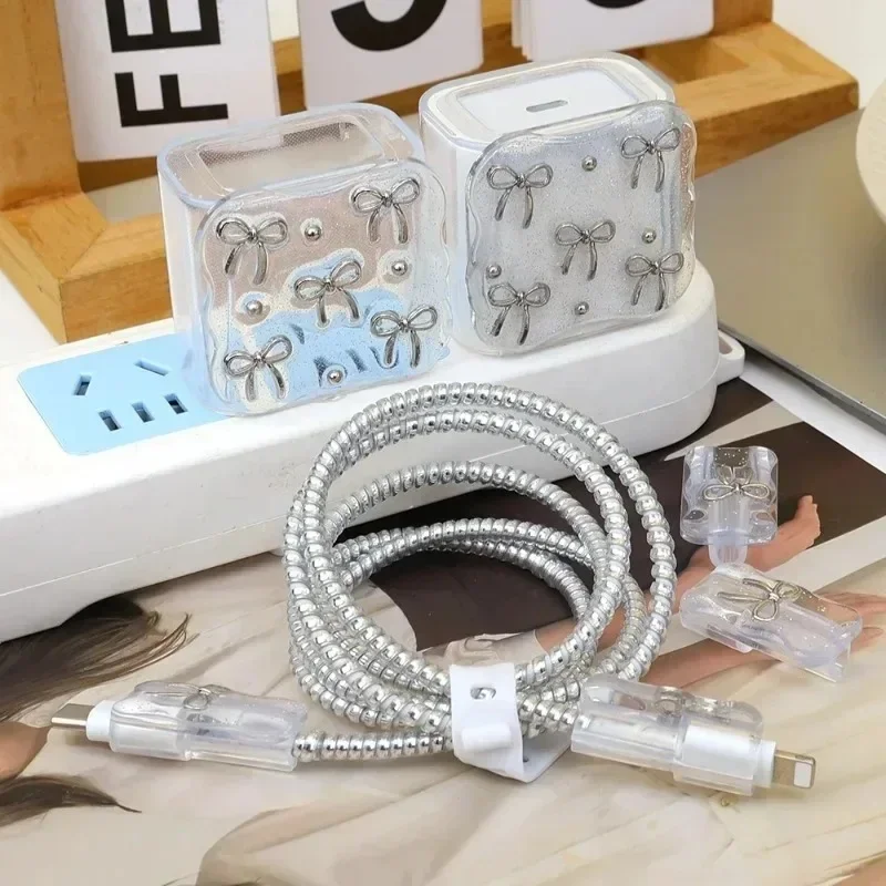 Funda protectora Kawaii con lazo brillante y transparente para Apple iPhone 18/20W, enrollador de Cable láser suave, protectores de cables - imagen 4