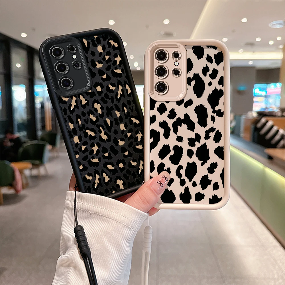 Funda de teléfono con estampado de leopardo, carcasa trasera de TPU suave con correa de mano para OPPO Reno 2, 3, 4, 5, 6, 7, 7Z, 8, 8T, 10, 11 Pro Plus, 4G, 5G - imagen 4