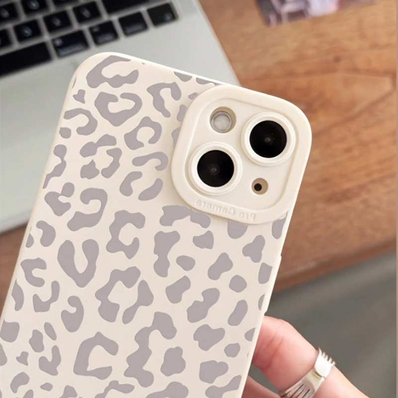 Funda con estampado de leopardo gris minimalista Animal para Samsung Galaxy A56 A16 A35 A55 A34 A54 A53 S25 Ultra S24 FE S23 Plus S22 S21 - imagen 4