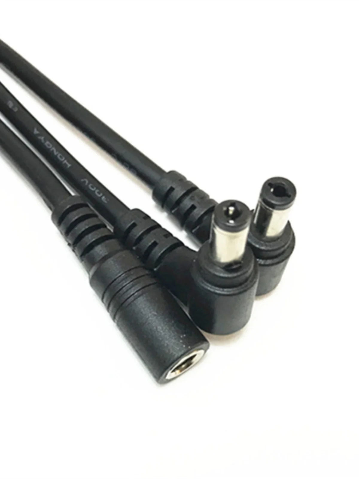 Adaptador divisor de alimentación de 1 hembra a 2 vías macho en ángulo, Cable de enchufe conector de 5,5mm x 2,1mm, 12v para enrutador de tira Led de cámara Cctv - imagen 3