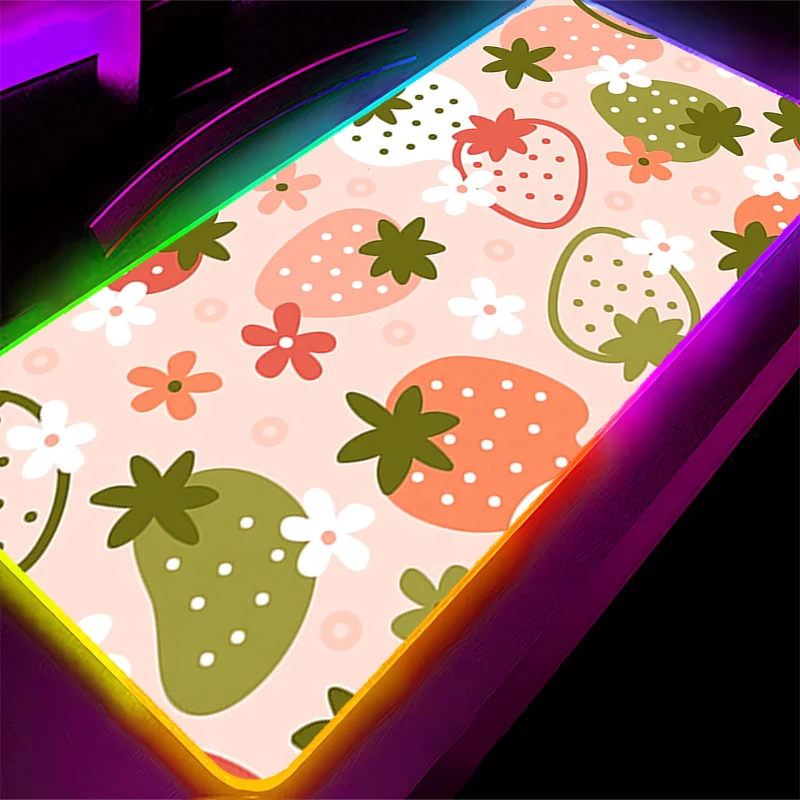 Alfombrilla de ratón LED RGB, alfombrilla de goma para ratón, accesorios para juegos de ordenador, alfombrilla para teclado, decoración de oficina, escritorio, alfombrilla para ratón con diseño de fresa - imagen 2