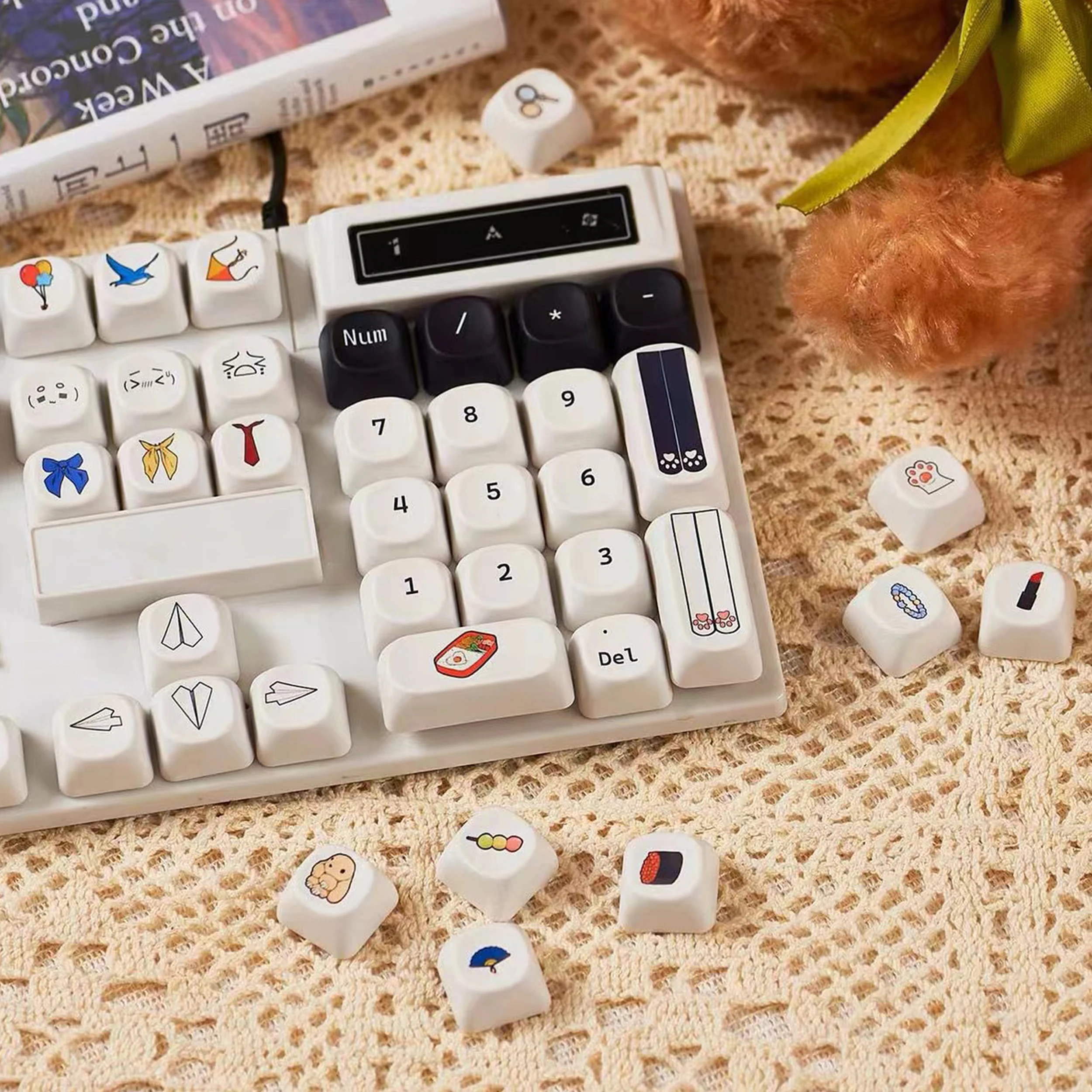 Teclas de Anime bonitas de 120 teclas, temas temáticos de chica JK, altura MOA, teclas PBT, sublimación para teclado mecánico 61 68 75 87 104 - imagen 2