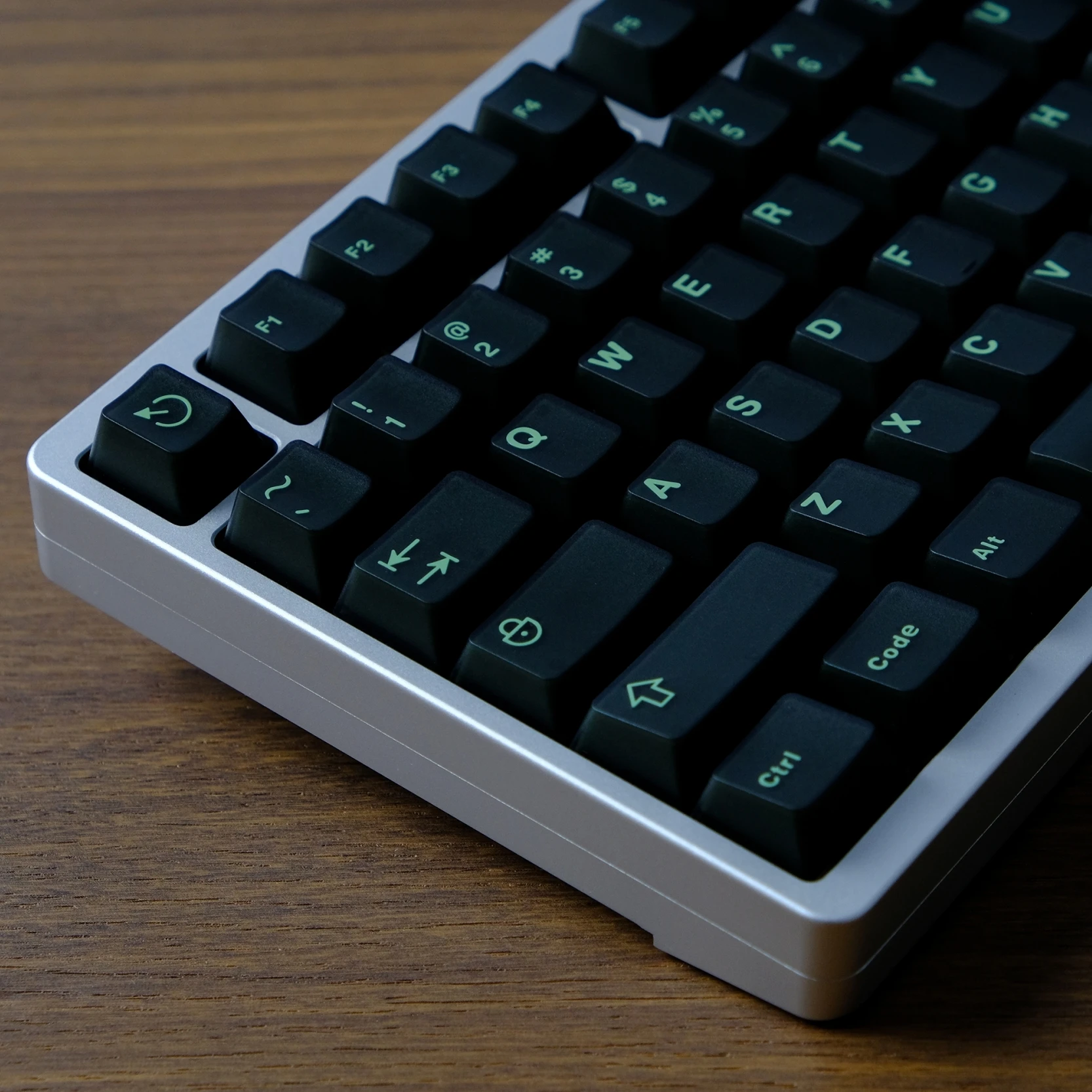 Aifei-Juego de llaves semitranslúcidas de doble disparo, tapas de llave ABS, perfil de cereza, color verde, negro y dorado, 121 teclas - imagen 3