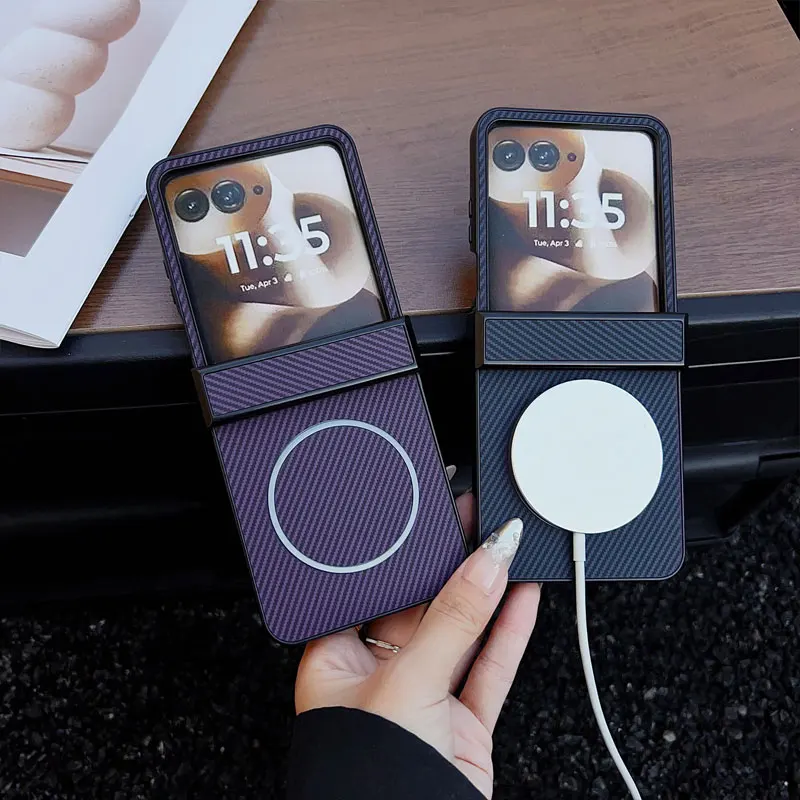 Carbon Fiber MagSafe Matte Phone Case for Motorola Razr 60 50 Ultra Razr + 2025 60Pro Shockproof Wireless Charging Hard Bumper - imagen 4