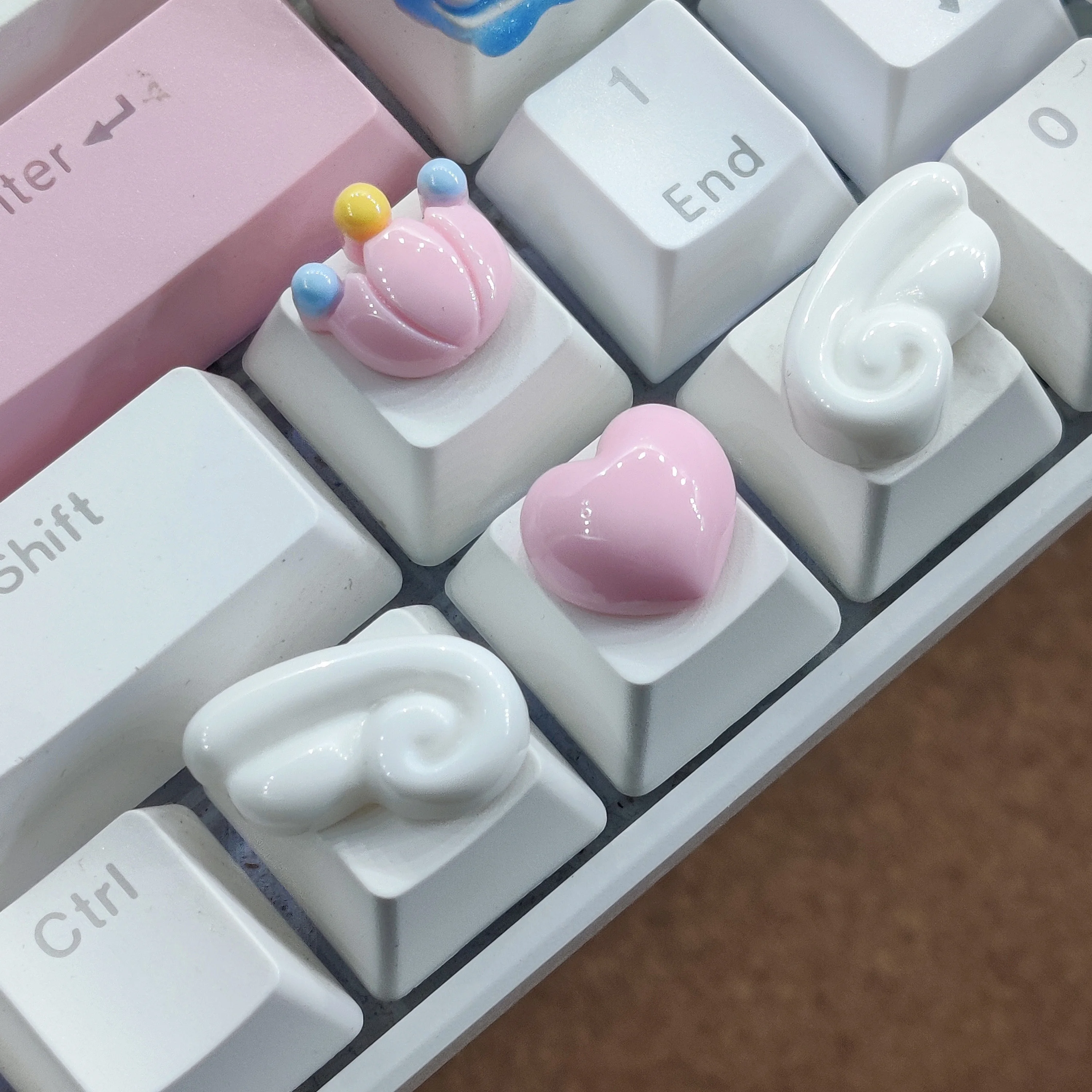 Teclado mecánico con garras de gato, teclas direccionales, lindas coronas de amor con alas de Ángel, teclas de repuesto personalizadas - imagen 5