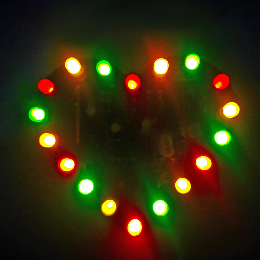 Kit electrónico LED de Color en forma de corazón con música controlada por luz DIY, Kit de práctica de soldadura PCB intermitente cíclico de 18 LED, DC4.5-5V - imagen 2