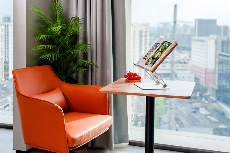 Detalles del material de aluminio y madera