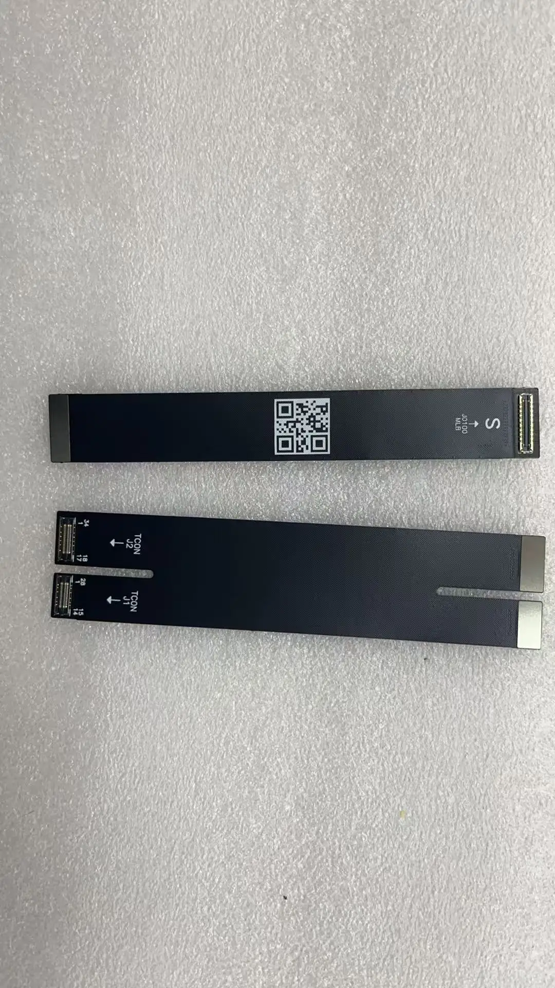Cable Flex Pantalla LCD MacBook Pro 14 y 16 – Conexión Fina - imagen 3