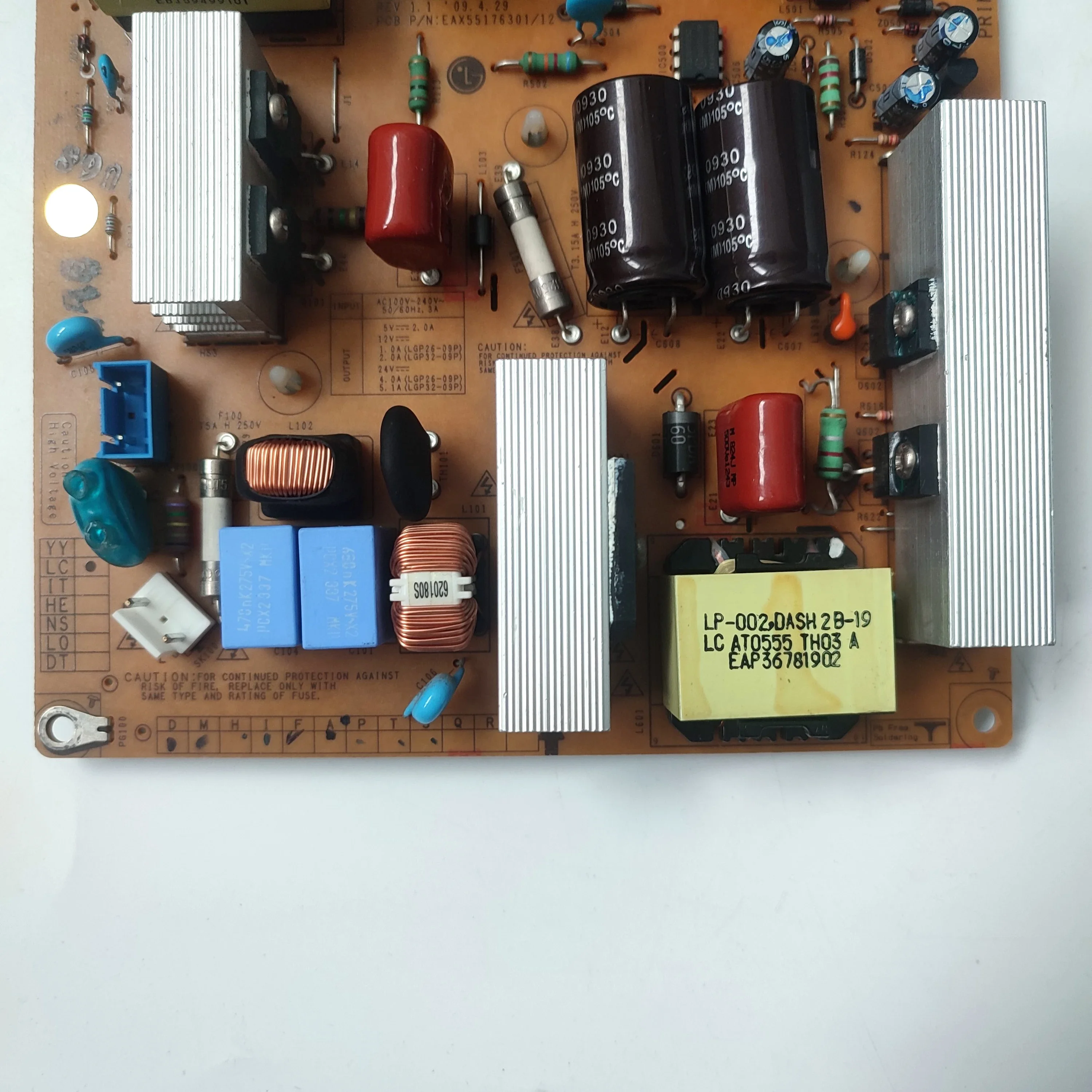 EAX 55176301 /12 = EAX 55176301 /11 LGP32-09P EAY 58582801 Placa de alimentación para TV 32LF11-UA 32LH2000-ZA 32LH210C-UA 32LH3000-ZA de 32 pulgadas - imagen 5