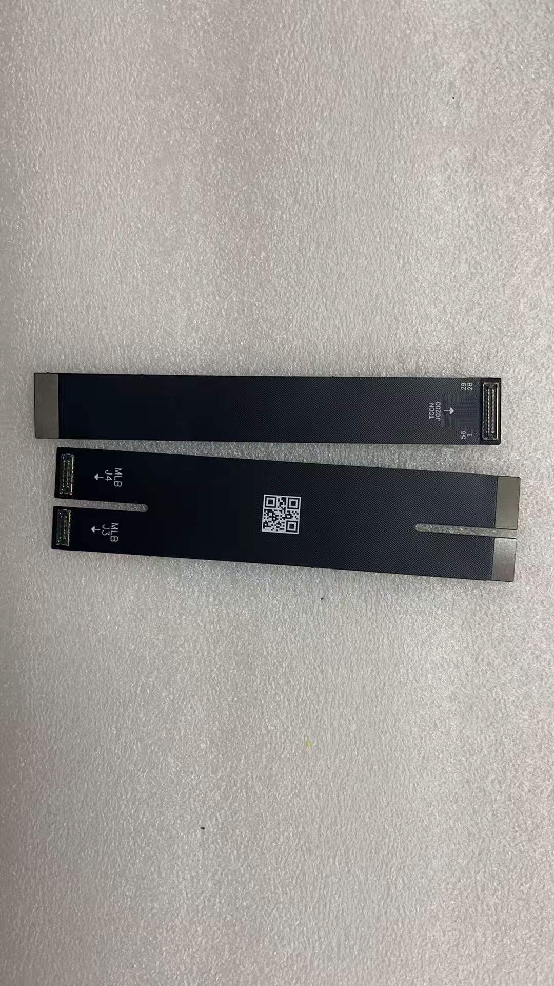 Cable Flex Pantalla LCD MacBook Pro 14 y 16 – Conexión Fina - imagen 4