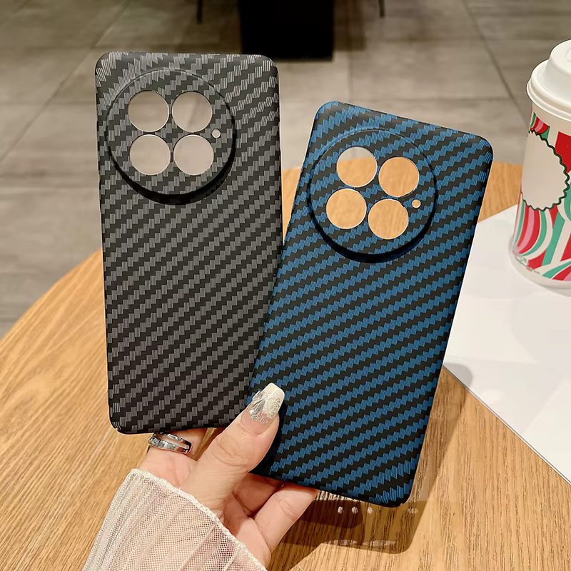 Para OnePlus 13 funda ultrafina de fibra de carbono con patrón de rayas textura mate cubierta de luz dura para One Plus 13