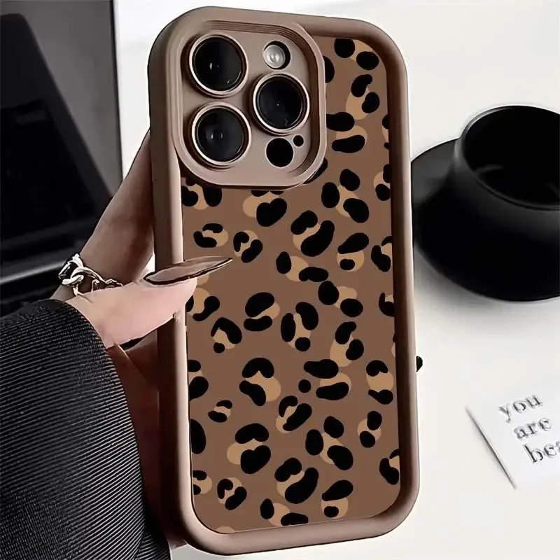Funda Retro de leopardo negro a la moda para Samsung Galaxy A55 A16 A54 5G A34 A35 A53 A52 A14 A15 A25 A23 A24 A51 A32 A04 A05 A05S - imagen 5