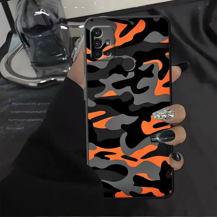 Funda de teléfono suave negra con patrón de camuflaje para Motorola Mot G22 Edge40 G51 G73 Edge 20 Pro 30 Lite G52 G50 G60s G32 G60 G71 - imagen 2