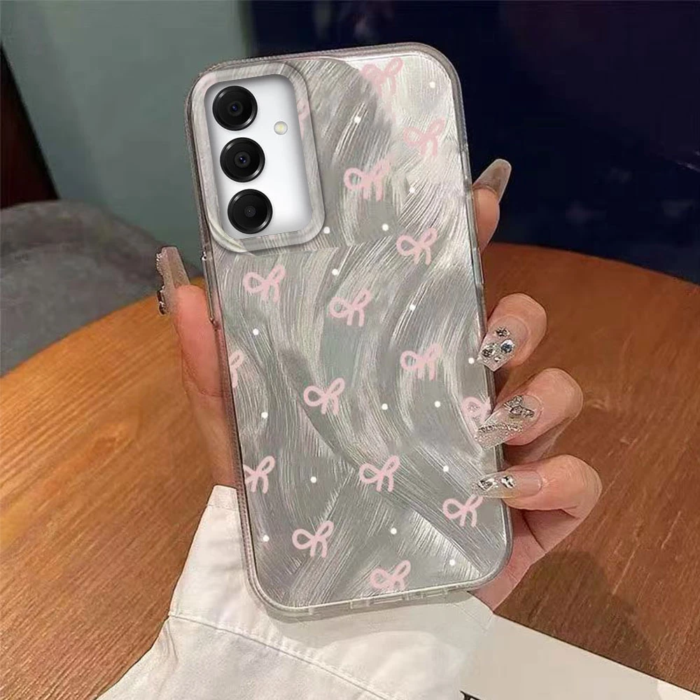 Funda Samsung Galaxy A55/A56 de silicona con lazo plateado vintage - imagen 3