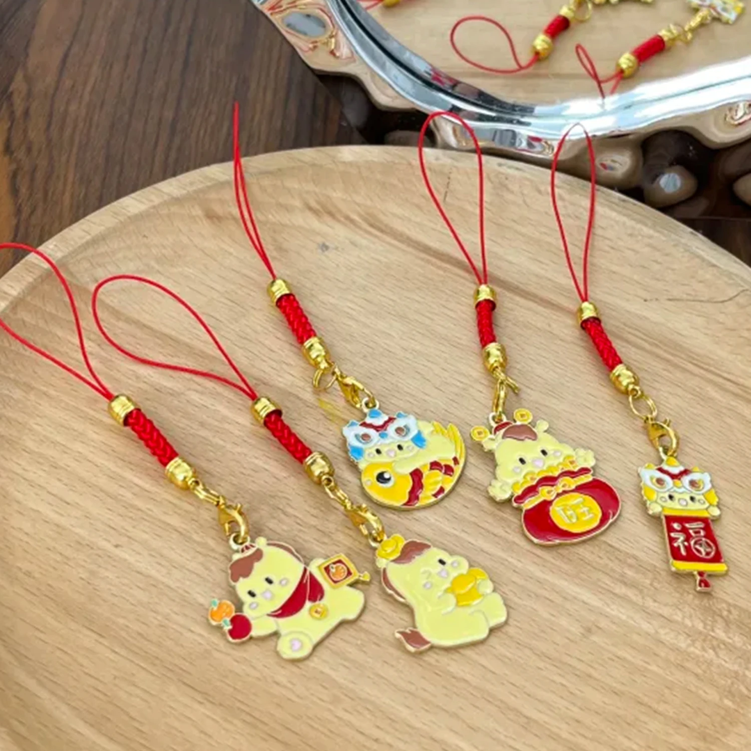 Cadena para teléfono móvil con dibujos animados para mujer, abalorio trenzado corto a la moda, correa para la muñeca, cordón antipérdida, adornos para teléfono - imagen 5