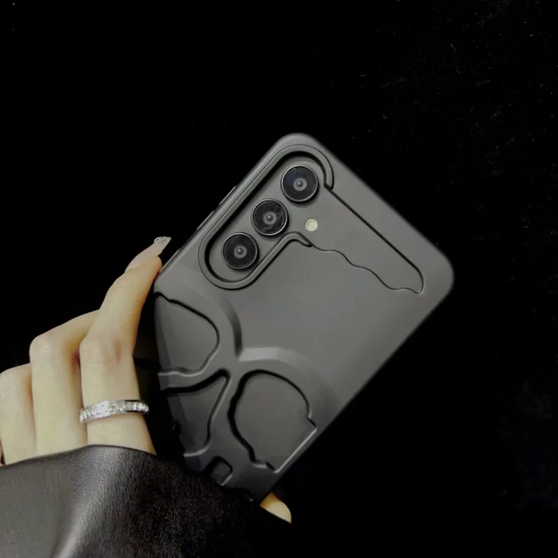 Funda de Anime con calavera hueca mate de lujo para Samsung Galaxy S24 Ultra S23 Plus S24Ultra disipación de calor cubierta dura a prueba de golpes - imagen 4