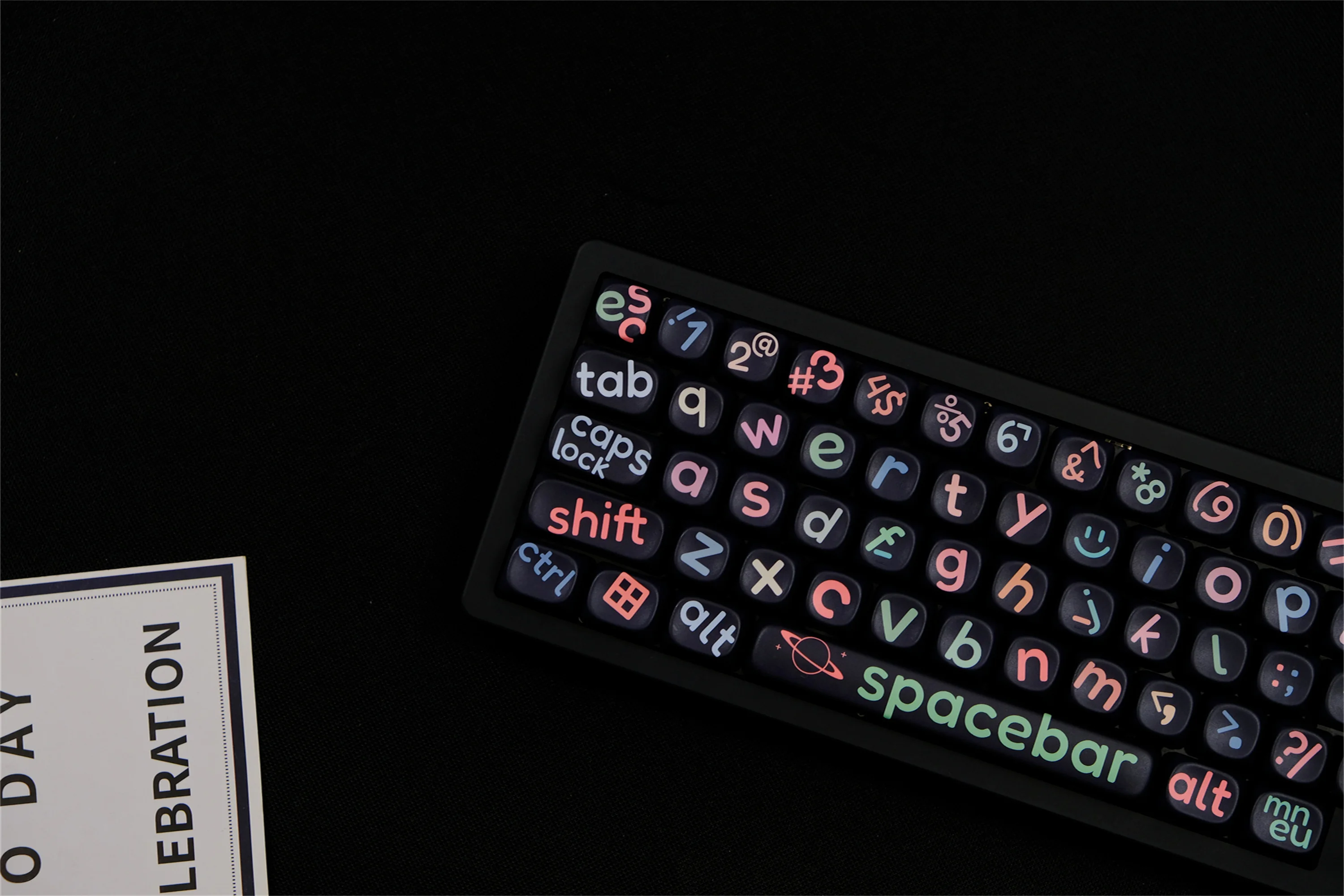 Teclas con letras irregulares negras, 126 teclas, Material PBT, perfil MOA, DYE-SUB personalizado para teclado mecánico CHERRY MX Switch - imagen 2