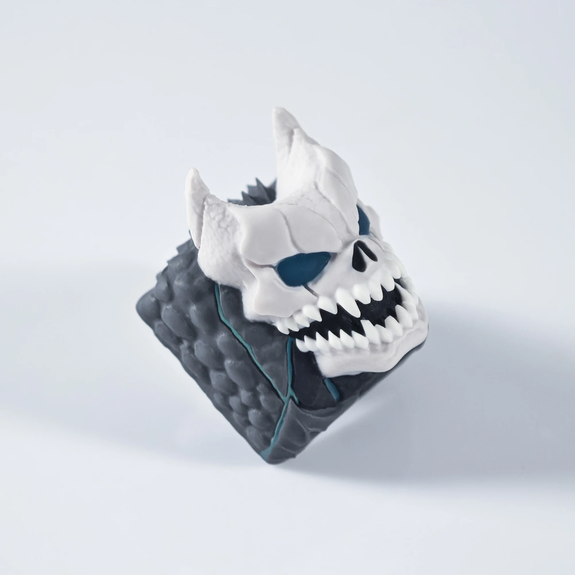 Monstruo No. 8 teclas, novedad, artesanía, resina retroiluminada, personalización, teclas mecánicas para accesorios de teclado mecánico - imagen 2