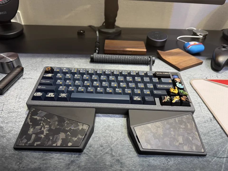 Reposamanos dividido de Metal, reposamuñecas de aluminio personalizado, teclado, reposamuñecas de fibra de carbono, pegatinas antideslizantes, juego Palm Stree