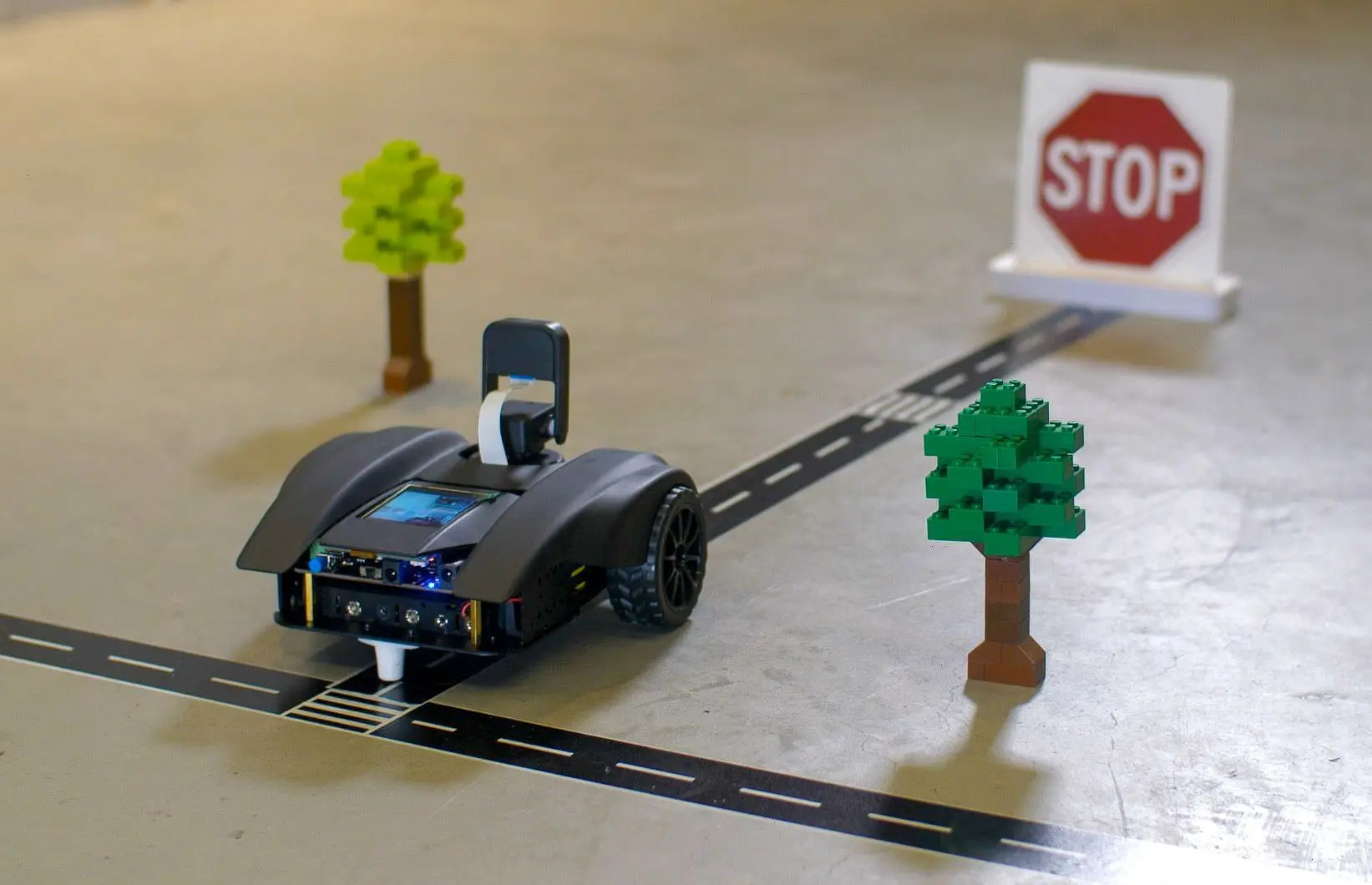 Estúdio Seeed M.A.R.K. Kit Robot: Aprenda AI y Programación con Gráfico/MicroPython para Robótica Inteligente - imagen 5