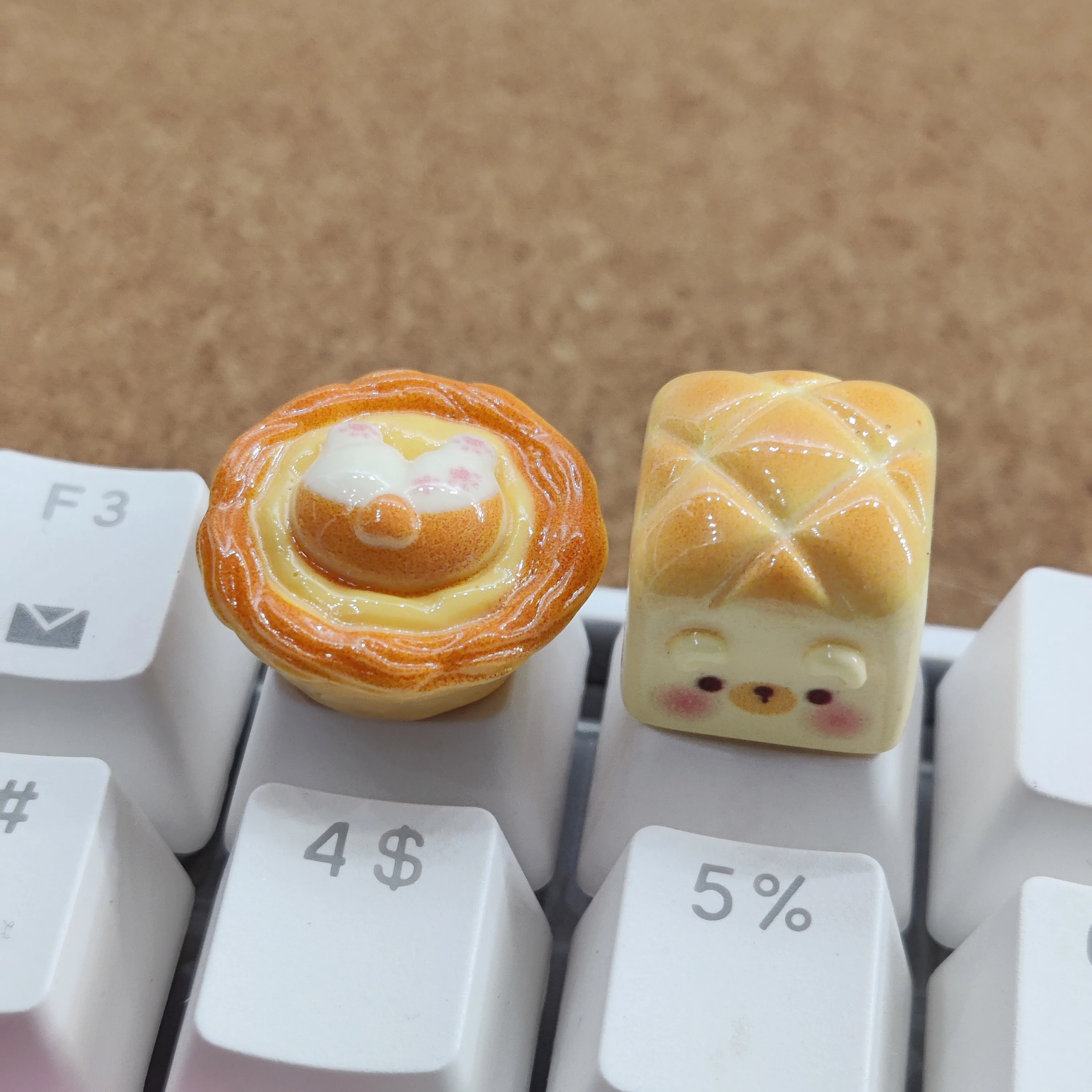 Tapa de tecla de teclado mecánico hecha a mano, personalidad, creatividad, tarta de huevo artesanal, Corgi, pedo, oso, amor, Chocolate - imagen 2