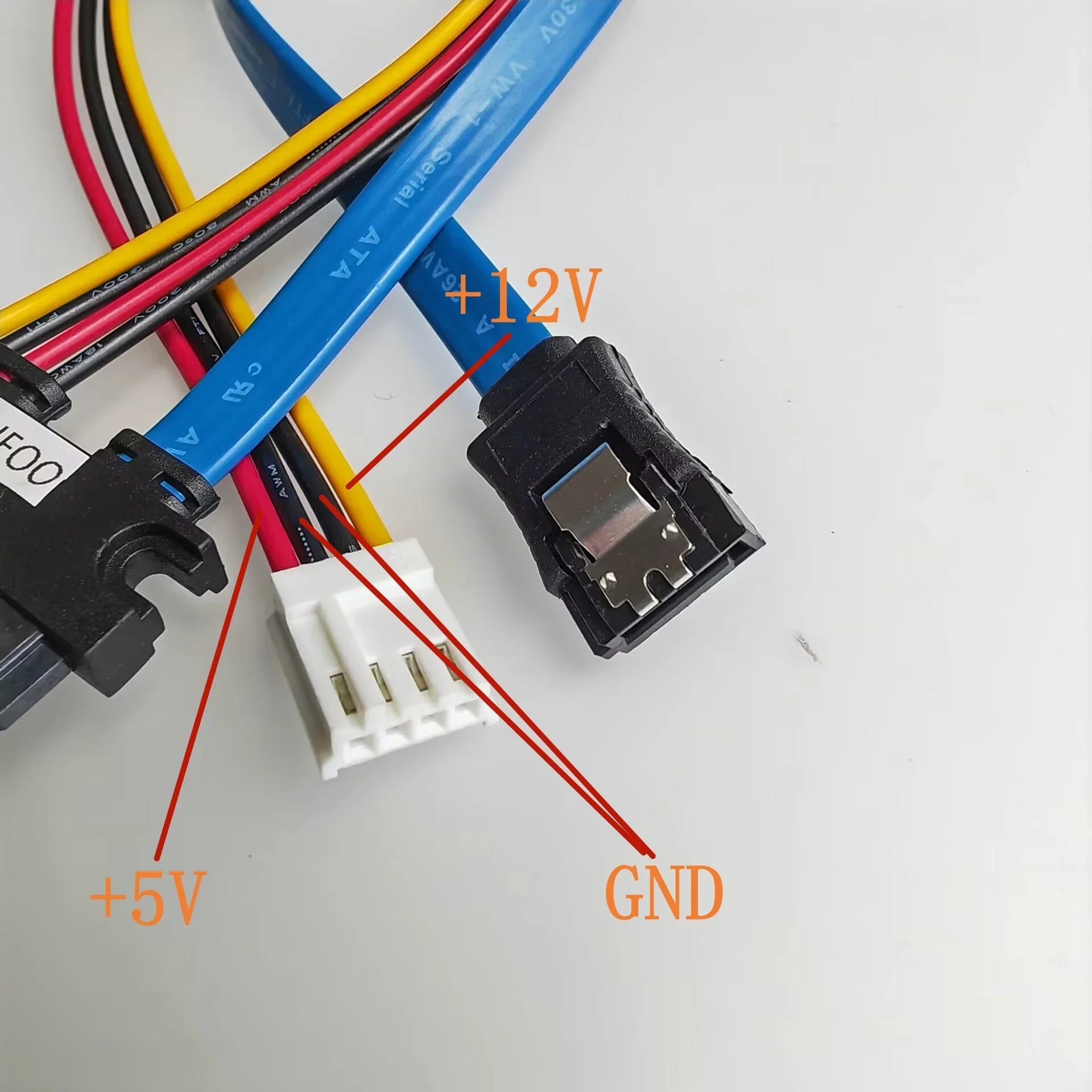Cable SATA 4 pines a 22 pines para SSD ITX – Datos y Alimentación - imagen 5