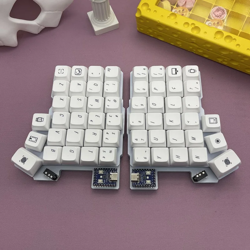 Teclado portugués Silakka54 dividido, Teclado ergonómico con cable de intercambio en caliente QMK Teclado Dividido, Teclado mecánico VIAL Silakka 54 - imagen 2