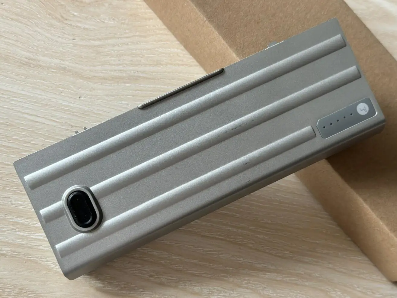 Batería del ordenador portátil PC764 PC765 PD685 TD175 para Dell Latitude D620 620 D630 630 D631 Precision M2300 312-0383 312-0384 312-038 - imagen 5