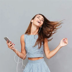 Cable Adaptador Lightning a Jack 3,5 mm con Carga para iPhone