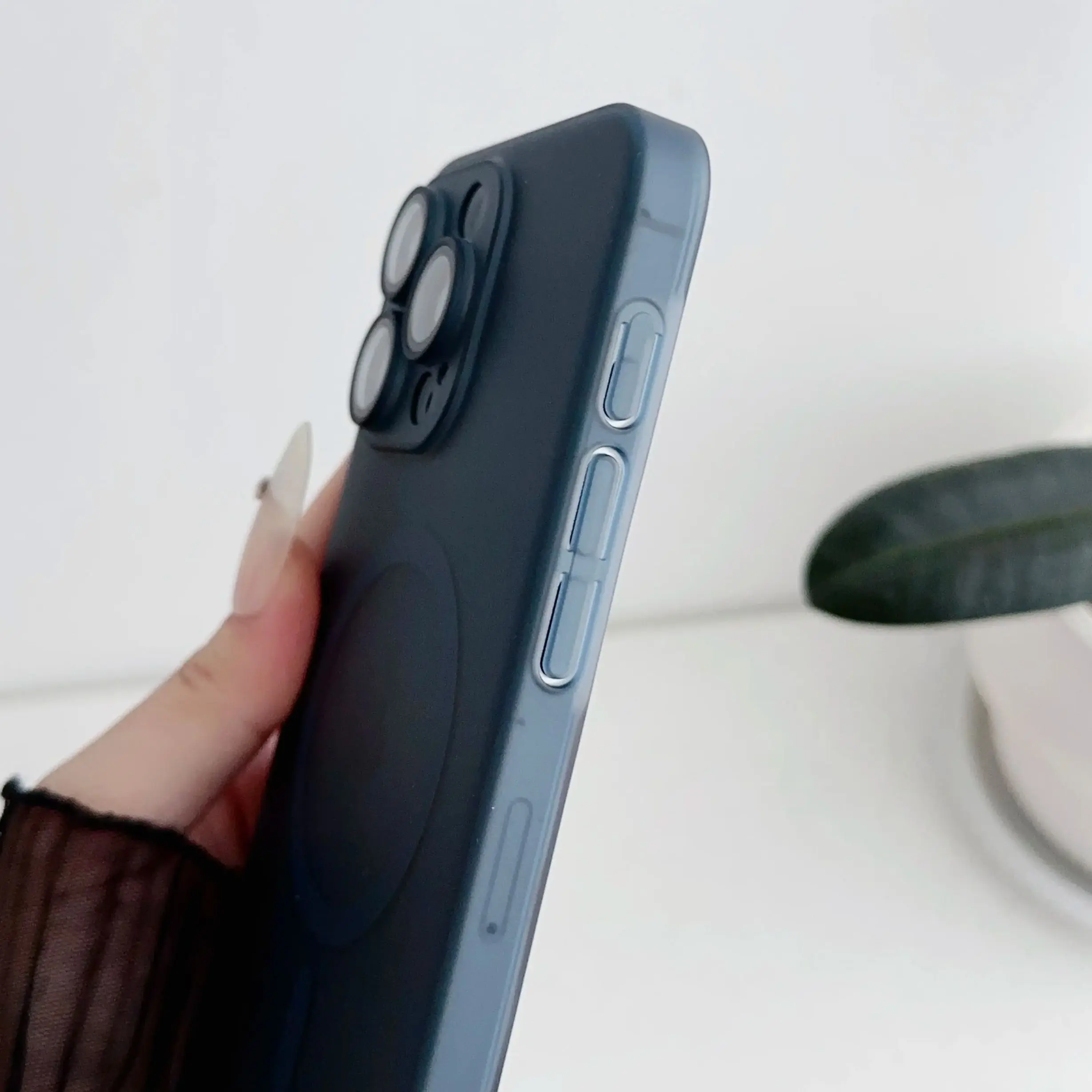 Funda de carga inalámbrica magnética mate Original para iPhone 16, 15, 14, 13, 12, 11 Pro Max Plus, cubierta delgada dura para Magsafe a prueba de golpes - imagen 4