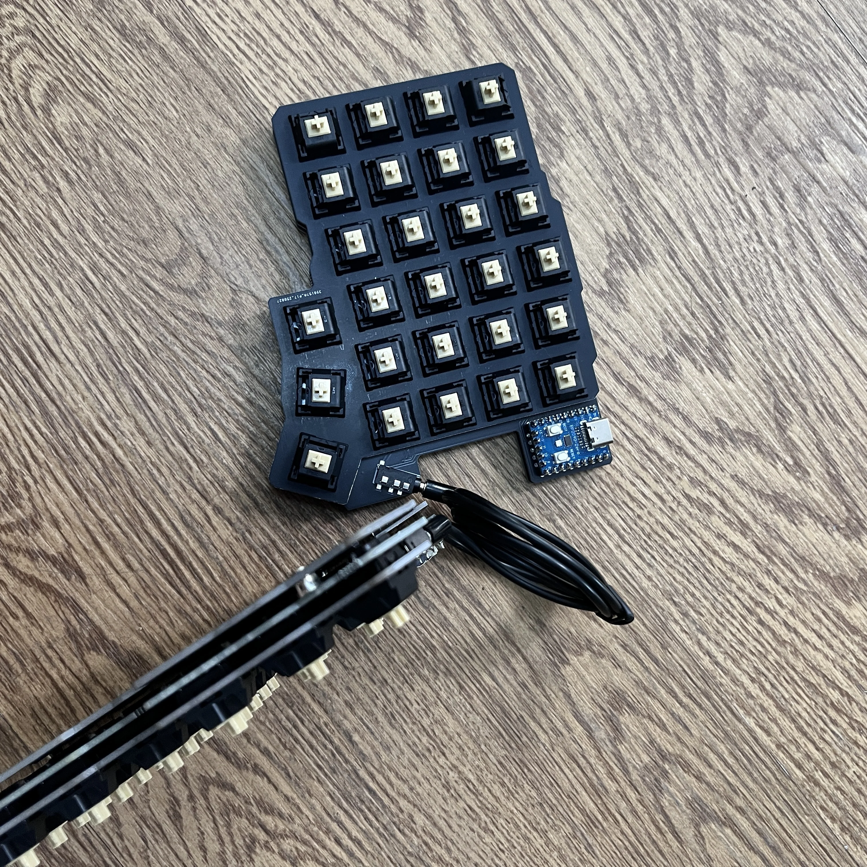 Teclado mecánico dividido con cable Silakka54, teclado dividido ergonómico de intercambio en caliente personalizado de modo único para juegos, compatible con QMK/VIAL - imagen 5