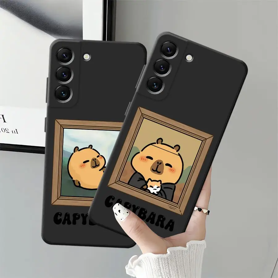 Funda bonita y encantadora de capibara para Samsung Galaxy A06 A20 A13 A50 A04 A70 A05 A10 A12 A40 A16 A30 A15 A03 funda negra suave para teléfono - imagen 5