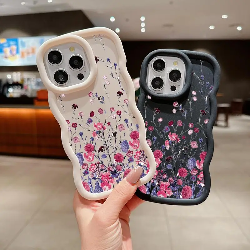 Funda Retro con flores rojas y hojas verdes para Iphone, 11, 12, 13, 14, 15 Pro Max, XR, XS Max, 6, 6S, 7, 8 Plus, cubierta suave lateral con ondas de Color caramelo - imagen 2