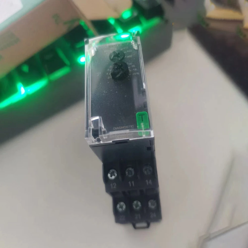RM22TU23 para relé de control Schneider - imagen 2