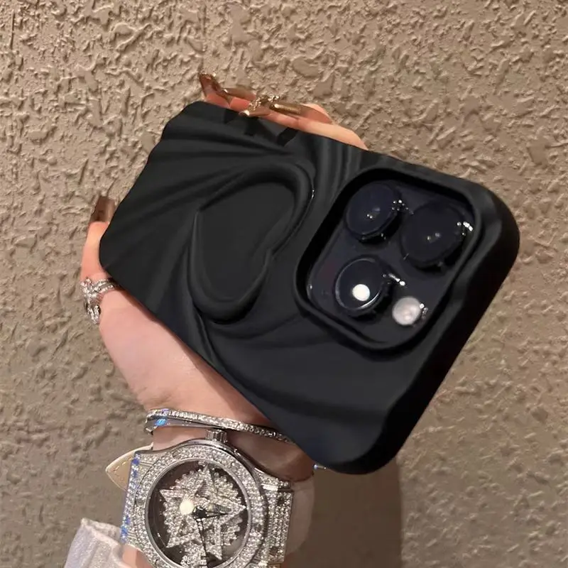 Funda de teléfono de silicona con forma de corazón de amor 3D arrugada plegable a la moda para iPhone 14 15 16 Pro Max Plus 11 12 13 ProMax cubierta completa mate suave