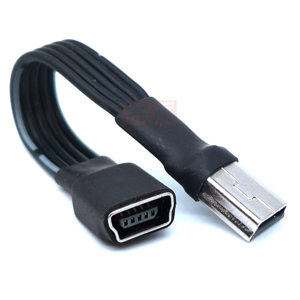 Detalle del conector mini USB hembra